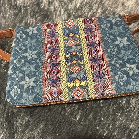 Desigual Crossbody Bag Patchwork Adjustable Boho Embroidered - Picture 1 of 13